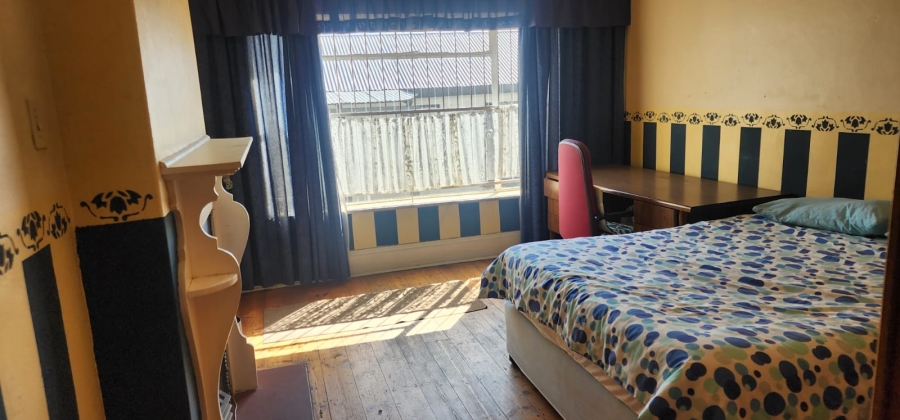 5 Bedroom Property for Sale in Heilbron Free State